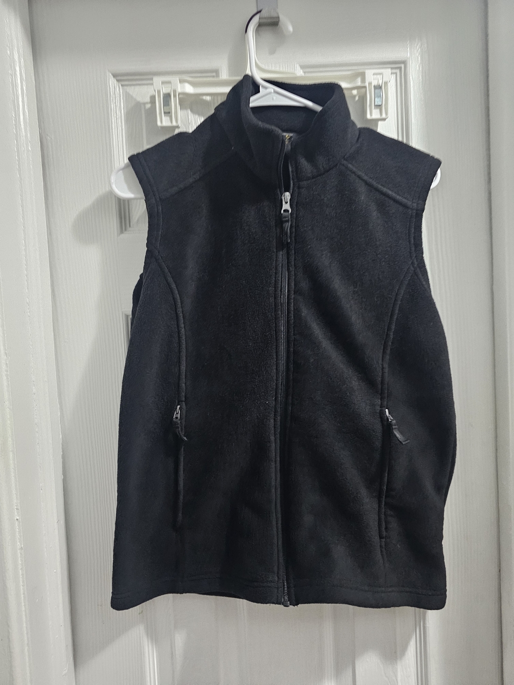 Classic Black Fleece Zip-Front Women's Vest Medium
